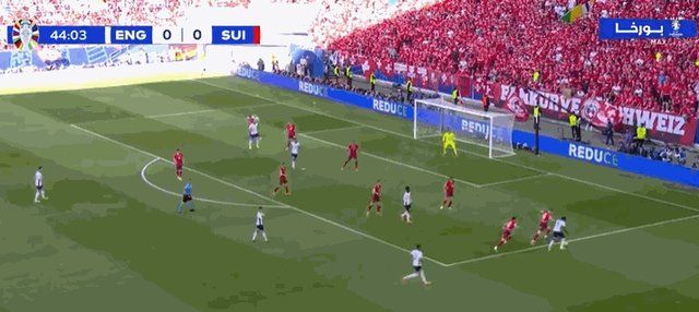 萨卡精彩突破.gif